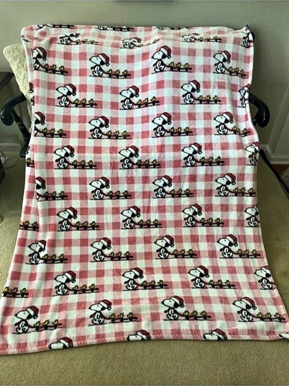 Peanuts Pink & White Plaid Snoopy Blanket